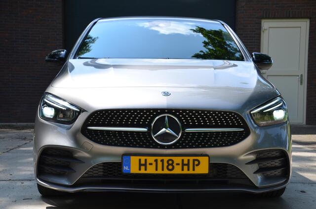 Mercedes-Benz B-KLASSE 180 Business Solution AMG Automaat/Led/Navi/Pdc/Ecc/Stoelverwarming/Cr-Controle/Privacy-Glas/18-Inch Lmv/Apple Carplay/Android