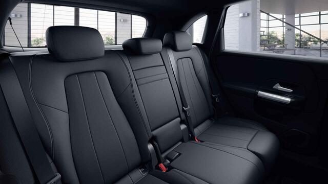 Mercedes-Benz B-KLASSE 200 Business Solution Luxury | Achteruitrijcamera | Sfeerverlichting | Stoelverwarming |