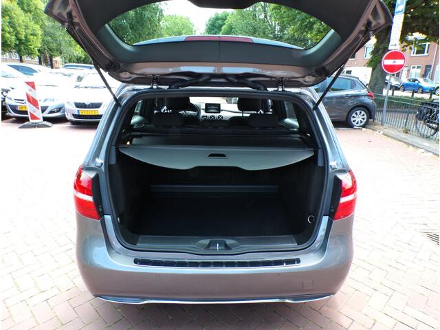 Mercedes-Benz B-KLASSE 180 d Lease Edition Ambition NL AUTO N.A.P NAVI CRUISECONT TEL.....