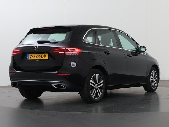 Mercedes-Benz B-KLASSE 250 e Luxury Line | Achteruitrijcamera | Stoelverwarming | Widescreen | Navigatie | Regensensor |