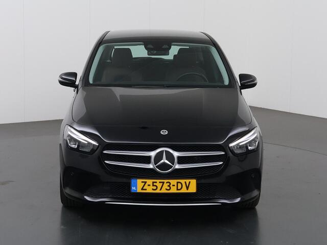 Mercedes-Benz B-KLASSE 250 e Luxury Line | Achteruitrijcamera | Stoelverwarming | Widescreen | Navigatie | Regensensor |