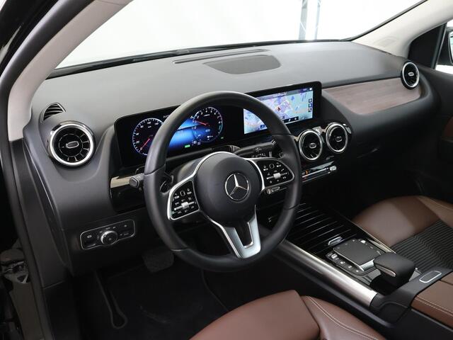 Mercedes-Benz B-KLASSE 250 e Luxury Line | Achteruitrijcamera | Stoelverwarming | Widescreen | Navigatie | Regensensor |