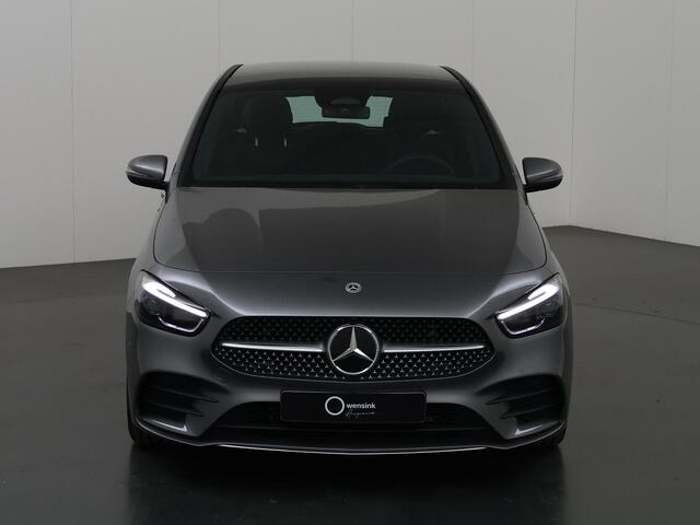 Mercedes-Benz B-KLASSE 180 Star Edition AMG Line | Panoramaschuifdak | Winter pakket | Achteruitrijcamera