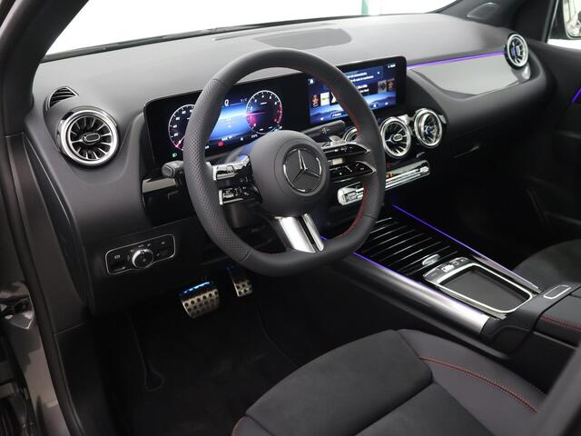Mercedes-Benz B-KLASSE 180 Star Edition AMG Line | Panoramaschuifdak | Winter pakket | Achteruitrijcamera