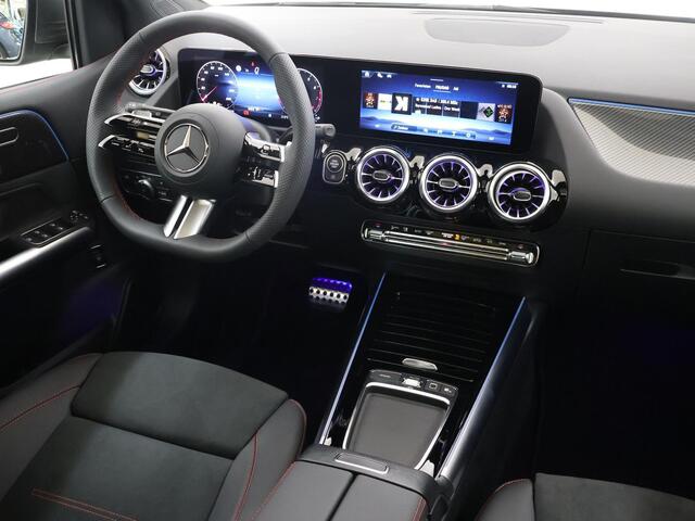 Mercedes-Benz B-KLASSE 180 Star Edition AMG Line | Panoramaschuifdak | Winter pakket | Achteruitrijcamera