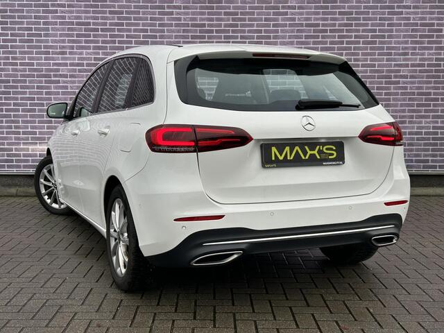Mercedes-Benz B-KLASSE 250 Premium Progressive | Panoramadak | Widescreen | Achteruitrijcamera | Stoelverwarming | Trekhaak | Cruise Control | LED Koplampen | Navigatie |