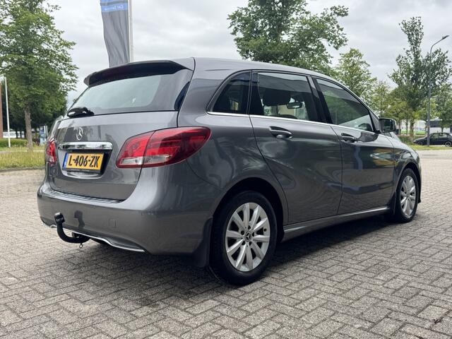 Mercedes-Benz B-KLASSE 180 Prestige| Trekhaak, Navi, Cruise, Stoelverwarming, Clima