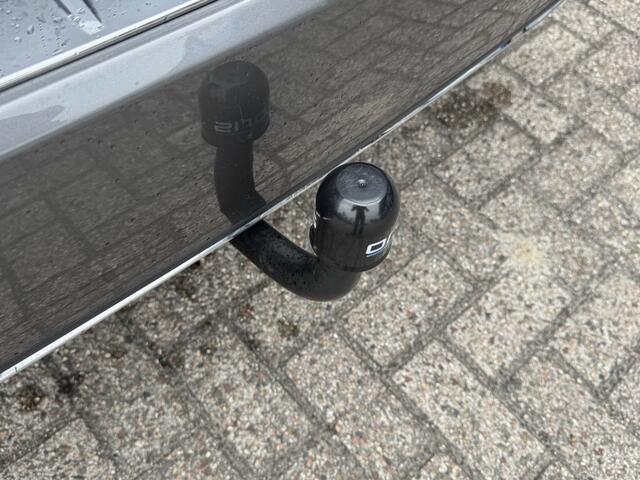 Mercedes-Benz B-KLASSE 180 Prestige| Trekhaak, Navi, Cruise, Stoelverwarming, Clima