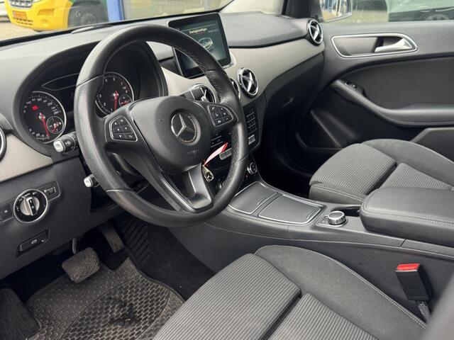 Mercedes-Benz B-KLASSE 180 Prestige| Trekhaak, Navi, Cruise, Stoelverwarming, Clima