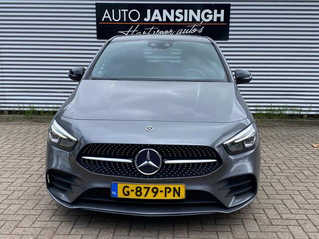 Mercedes-Benz B-KLASSE 200 Business Solution AMG!! Automaat!! | Orig. Ndl auto!! | AMG !! | Lage km stand | Alle opties aanwezig | RIJKLAARPRIJS INCL 12 MAANDEN GARANTIE EN BEURT