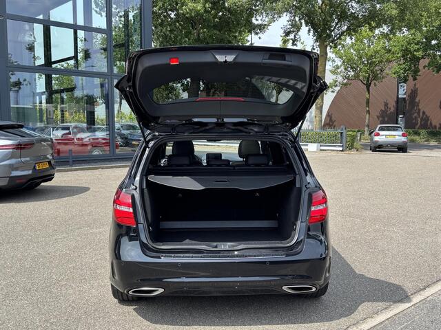 Mercedes-Benz B-KLASSE 180 AMG Night Edition Plus Automaat | Panoramadak | Origineel Nederlandse auto met NAP | Rijklaar geleverd met 12 maanden BOVAG-garantie | Unieke kilometerstand