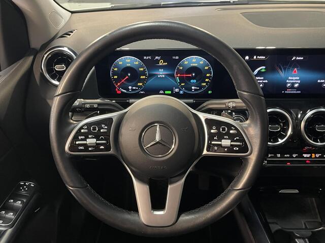 Mercedes-Benz B-KLASSE 250 e 17''/Panoramadak/Trekhaak/Memory stoelen L+R/Adaptieve cruise/Camera/PDC v+a/Dodehoek/Apple Carplay & Android auto/Stoelverwarming
