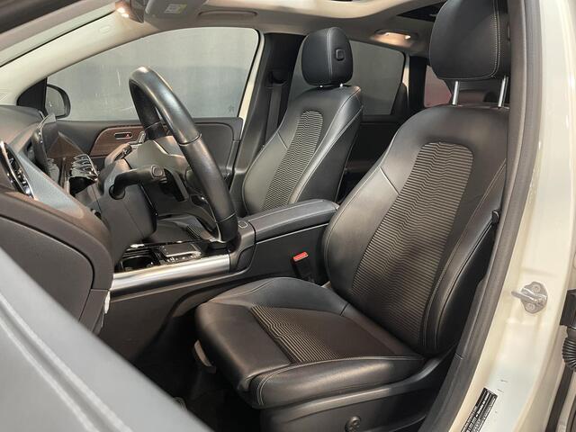 Mercedes-Benz B-KLASSE 250 e 17''/Panoramadak/Trekhaak/Memory stoelen L+R/Adaptieve cruise/Camera/PDC v+a/Dodehoek/Apple Carplay & Android auto/Stoelverwarming