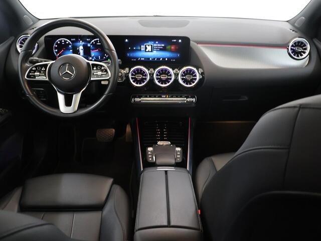 Mercedes-Benz B-KLASSE 180 Business Solution Luxury | Trekhaak elektrisch | Panoramadak | Multibeam |