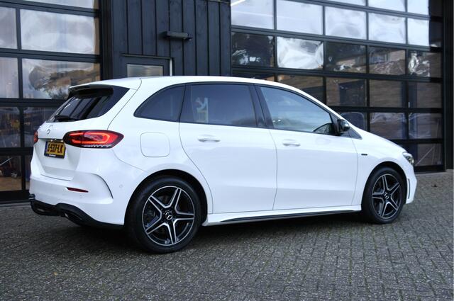 Mercedes-Benz B-KLASSE 250 e Business Solution AMG | Trekhaak | Carplay | Camera