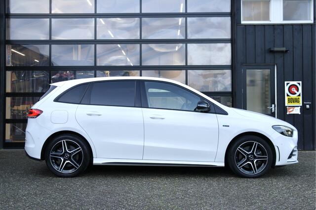 Mercedes-Benz B-KLASSE 250 e Business Solution AMG | Trekhaak | Carplay | Camera