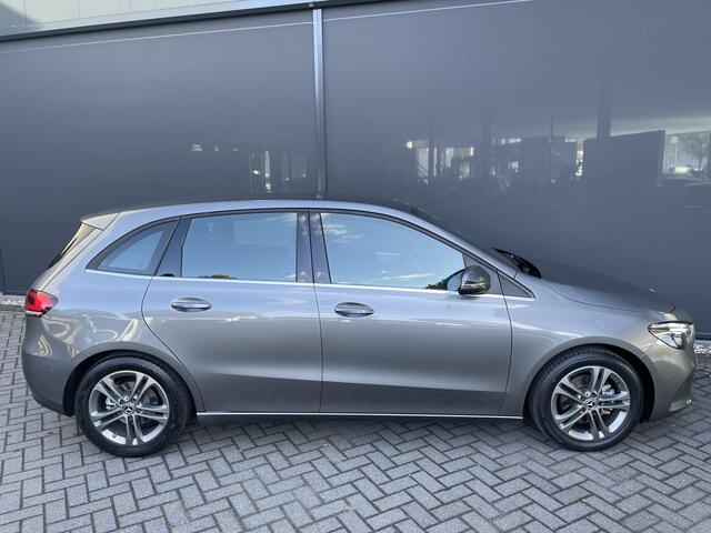 Mercedes-Benz B-KLASSE 160 Advantage Achteruitrijcamera - Airco - Cruise control - Navigatie full map - Parkeersensoren voor en achter - Start/ stop systeem