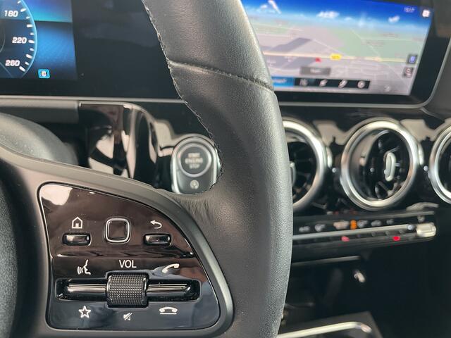 Mercedes-Benz B-KLASSE 160 Advantage Achteruitrijcamera - Airco - Cruise control - Navigatie full map - Parkeersensoren voor en achter - Start/ stop systeem