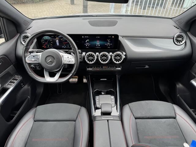 Mercedes-Benz B-KLASSE 180 Business Solution AMG Trekhaak | Night | Elekt. Klep | Stoelverw. | Camera