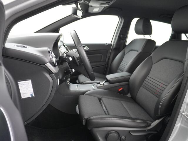 Mercedes-Benz B-KLASSE 180 Ambition Facelift Urban Navigatie Camera Trekhaak Automaat