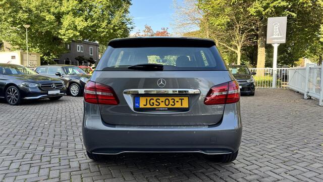 Mercedes-Benz B-KLASSE 180 Ambition | Eerste eigenaar | Volledig MB onderhouden | Trekhaak |