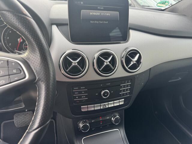 Mercedes-Benz B-KLASSE 180 Ambition | Nieuw Binnen! | Automaat | Half leer | Camera