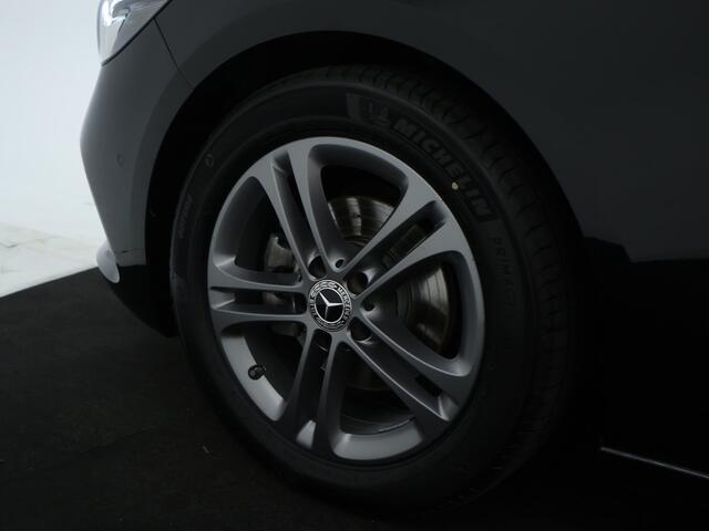 Mercedes-Benz B-KLASSE 180 Advantage Achteruitrijcamera | Ledkoplampen | EASY PACK achterklep | Spiegelpakket. Inclusief 24 maanden MB Certified garantie voor Europa.