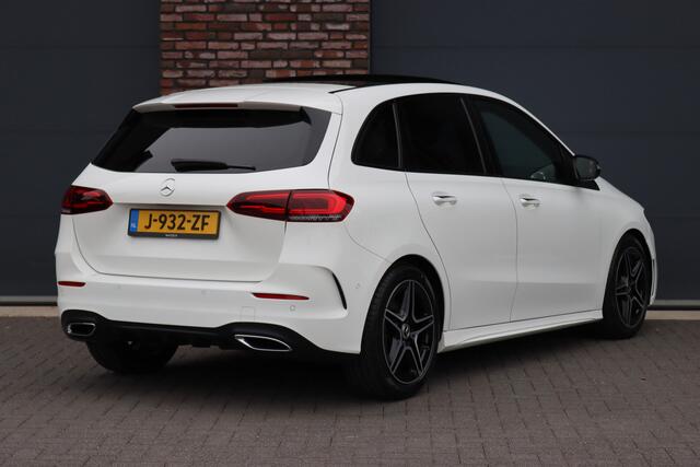 Mercedes-Benz B-KLASSE 220 AMG Line Premium+ | Panoramadak | Augmented Reality | Advanced Sound System | Keyless Go | Cruise Control | Stoelverwarming | Dodehoekassistent | Nightpakket |