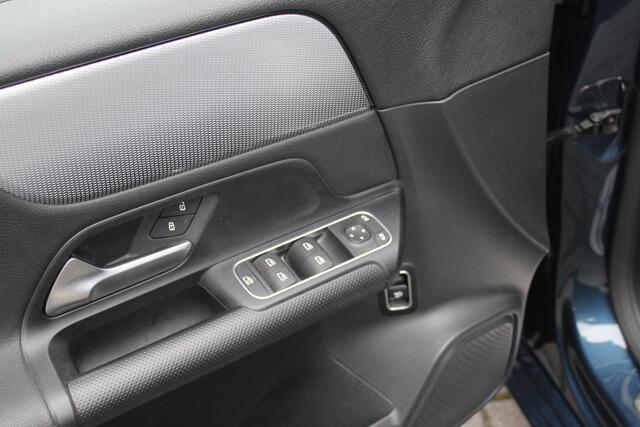 Mercedes-Benz B-KLASSE 160 Style Camera/Led/Dealer onderhoud/N.A.P.