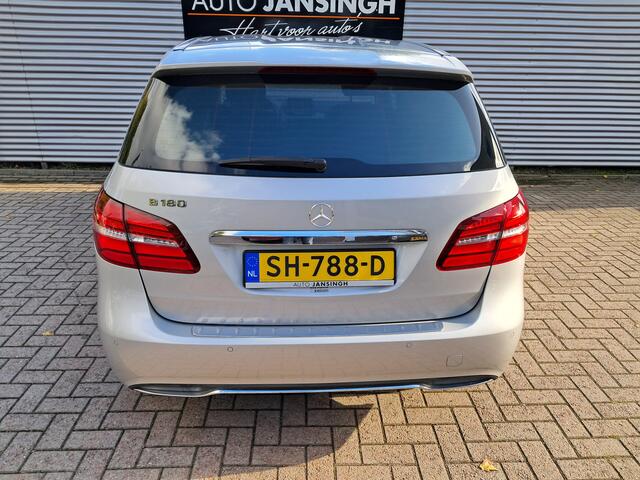 Mercedes-Benz B-KLASSE 180 Ambition Automaat met 20.409 km !!!!! | Clima | Cruise control | Navigatie | LM Velgen | Michelin Cross Climate banden | RIJKLAARPRIJS INCL 12 MAANDEN GARANTIE EN BEURT