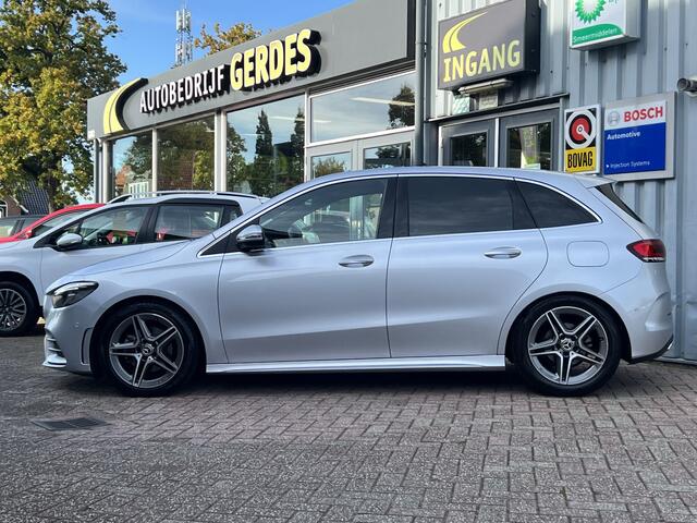 Mercedes-Benz B-KLASSE 180 Business Solution AMG | NW STAAT | FULL LED | CAMERA | ELEKT KOFFER |