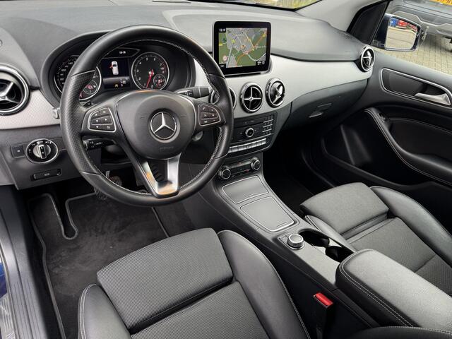Mercedes-Benz B-KLASSE 200 Ambition Automaat, NL-Auto Trekhaak Uitklapbaar!