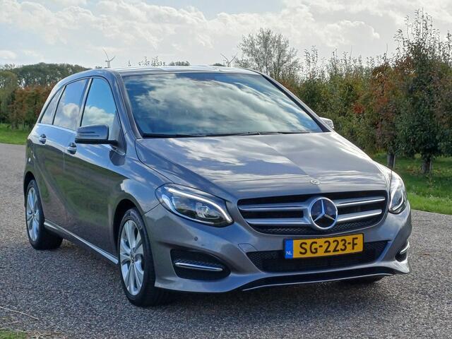 Mercedes-Benz B-KLASSE 200 Prestige /Chique combinatie!/Dealer onderhouden!/