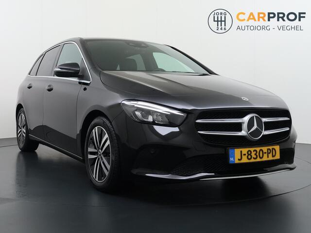 Mercedes-Benz B-KLASSE 200 Business Solution Luxury Trekhaak | Camera | Navigatie | Automaat |