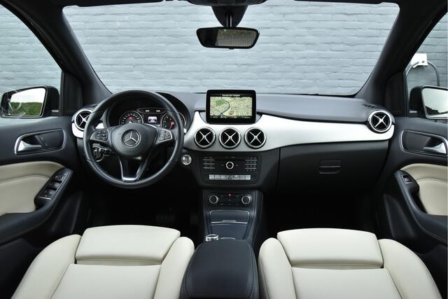 Mercedes-Benz B-KLASSE 180 Activity Edition Automaat