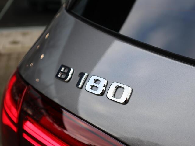 Mercedes-Benz B-KLASSE 180 AMG Line