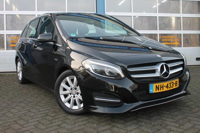 Mercedes-Benz B-KLASSE 180 LEASE ED. PLUS Automaat / Afneembare trekhaak / led verlichting