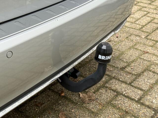 Mercedes-Benz B-KLASSE 180 Ambition Aut. / Trkhk / Navi/Sp.stln.