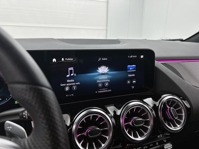 Mercedes-Benz B-KLASSE 250 e AMG Plug-In Hybride | Achteruitrijcamera | Multispaaks Velgen | Distronic | Sfeerverlichting | Nightpakket | Inclusief 24 maanden MB Certified garantie voor Europa.