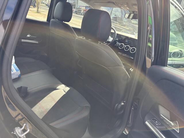 Mercedes-Benz B-KLASSE 250 e Bus. Sol. AMG