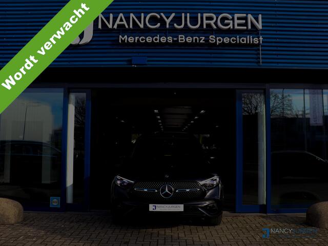 Mercedes-Benz B-KLASSE 180 Business Solution | Trekhaak | Camera | Parkeerhulp Voor + Achter | Navi | Privacy Glas | Automaat |