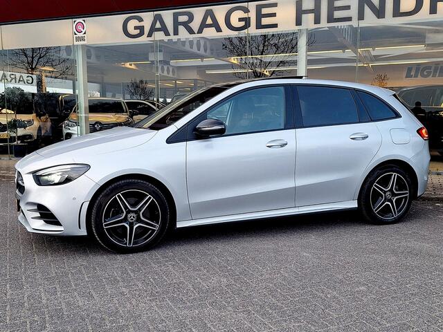 Mercedes-Benz B-KLASSE 250 e Business Solution AMG Limited | Pano | AMG pack | Digt Dash |