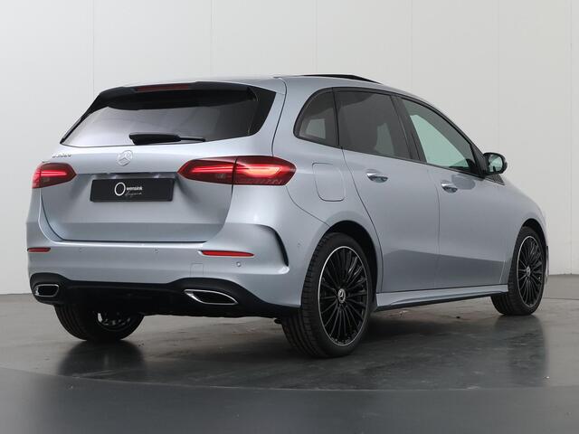 Mercedes-Benz B-KLASSE 250e Business Solution AMG | Panoramaschuifdak | Night | Premium plus pakket | Winter pakket | Trekhaak | Head-up display |