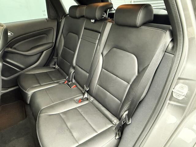 Mercedes-Benz B-KLASSE BWJ 2018 | 200 Ambition 157PK AUTOMAAT | TREKHAAK | LEER | 2X PANO DAK | PDC 2X | NAVI | CLIMA | STOELVERW | CRUISE