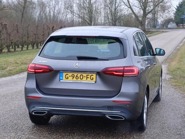 Mercedes-Benz B-KLASSE 180 Edition Premium Plus /Prachtige Auto!/Leer/Camera/Led/