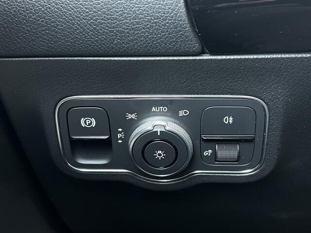 Mercedes-Benz B-KLASSE 200 Business Solution AMG | Pano | Trekhaak | Memory | Sfeerverlichting