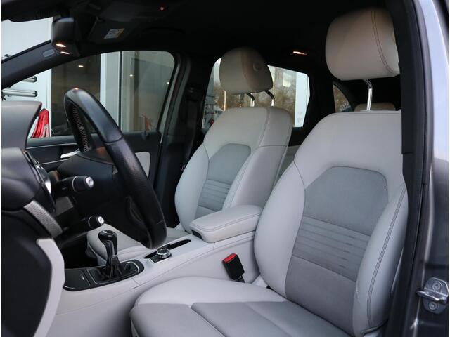 Mercedes-Benz B-KLASSE 180 Ambition | Trekhaak | Stoelverwarming