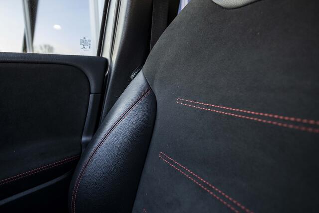 Mercedes-Benz B-KLASSE 200 Business Solution AMG | Pano | Magno | E-Trekhaak