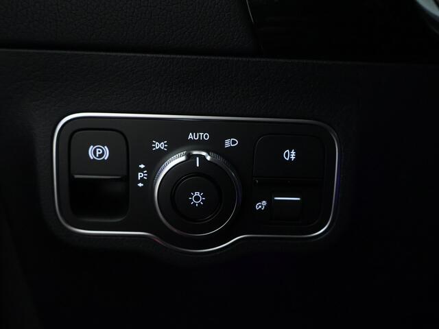 Mercedes-Benz B-KLASSE 250 e Business Solution AMG | Trekhaak | Parkeerpakket met achteruitrijcamera | Keyless-Go comfortpakket | Donkergetint glas achter | GUARD 360 ° Vehicle protection Plus | EASY PACK achterklep |