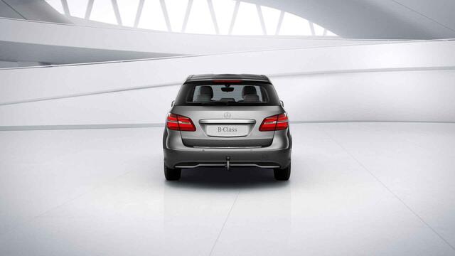 Mercedes-Benz B-KLASSE 180 Ambition | Achteruitrijcamera | Style pakket | Trekhaak |